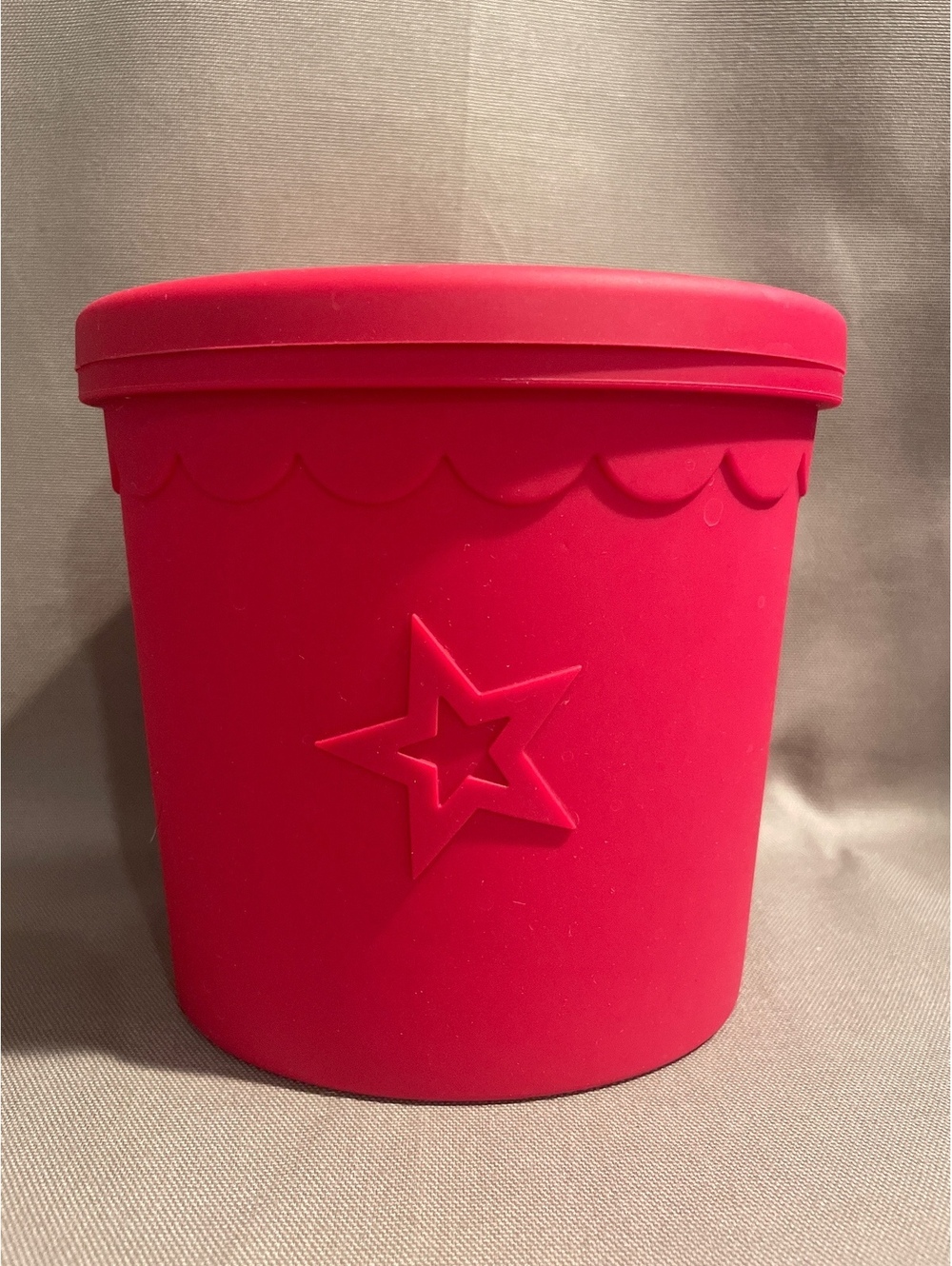 American Girl Williams Sonoma Silicone Microwave Popcorn Popper Red Star Unused